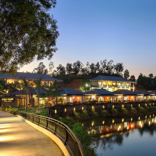 Phong Nha Lake House Resort