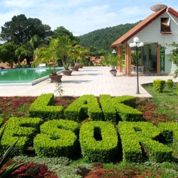 Lak Resort