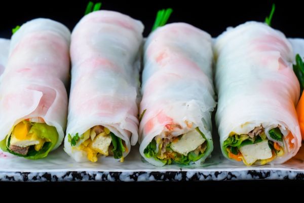 Pho Cuon - Vietnamesische Frühlingsrollen Rezept mit Reisnudeln