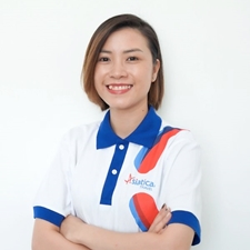 Frau Hoang Huong Ly