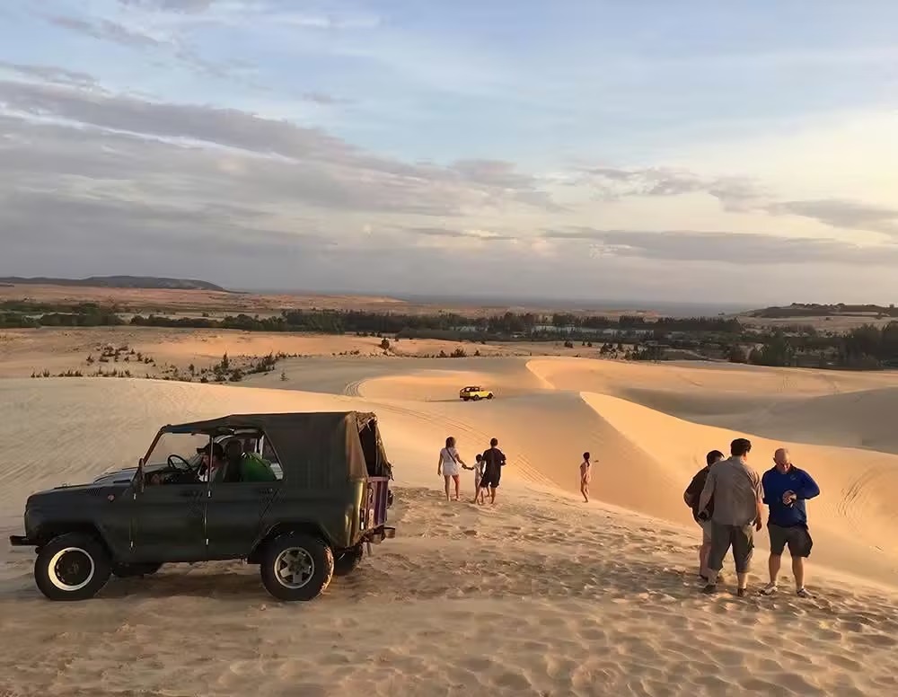 Jeep-Tour zu den Weißen Sanddünen bei Mui Ne