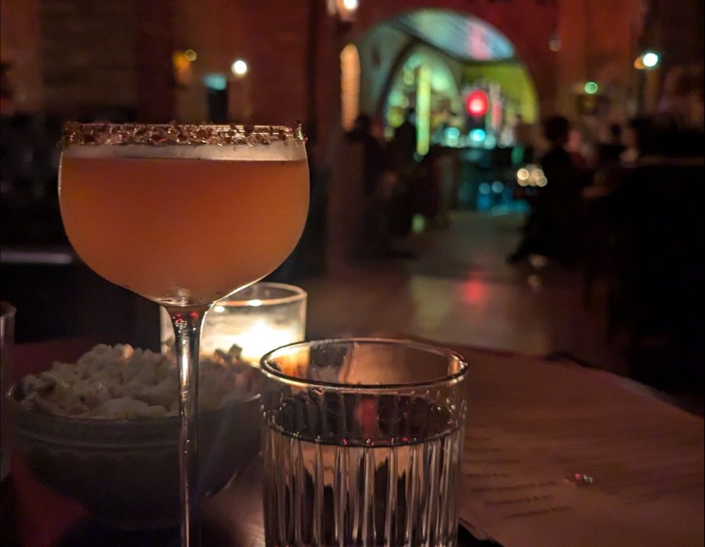 Ein Cocktail in der Mezcal, Cocteleria in Hoi An