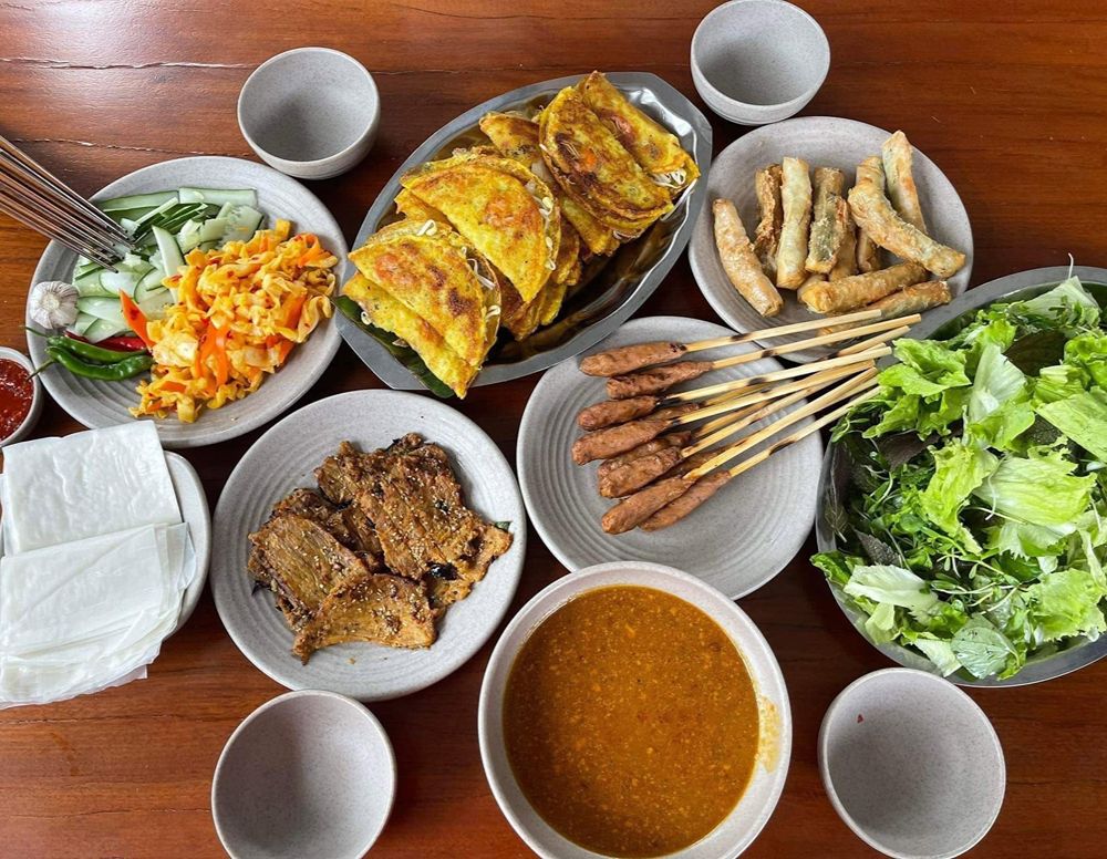 Bánh xèo im Restaurant Bánh xèo Hải Đảo in Hoi An.