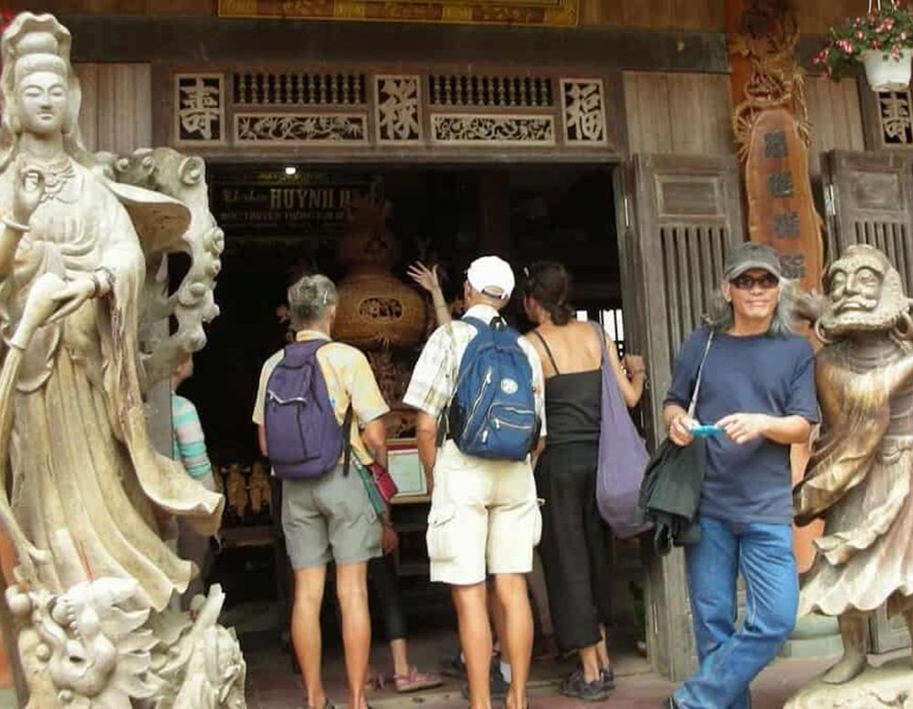 Holzschnitzerdorf Kim Bồng mit traditioneller Holzverarbeitung bei Hoi An