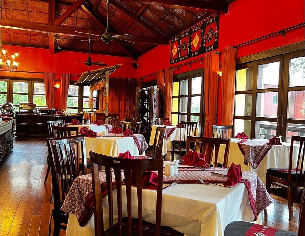restaurant in Tả Van