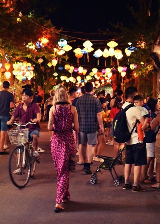 Gruppe Melanie Markus in Hoi An -1