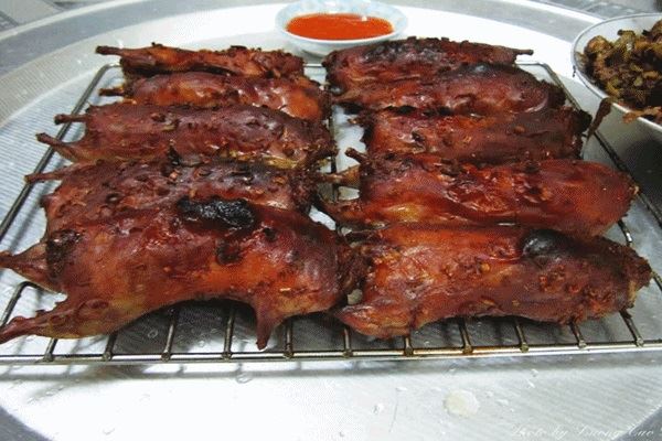 10 schreckliche vietnamesische Gerichte: von Blutwurst bis Mausfleisch