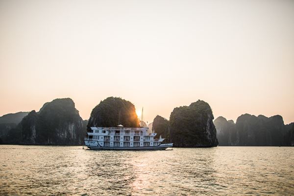 Halong Bucht Kreuzfahrt